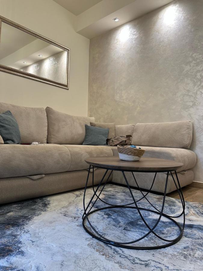 Apartment Aki Kotor Bagian luar foto
