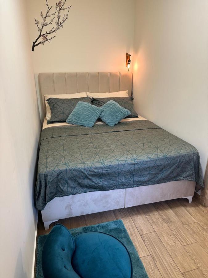 Apartment Aki Kotor Bagian luar foto