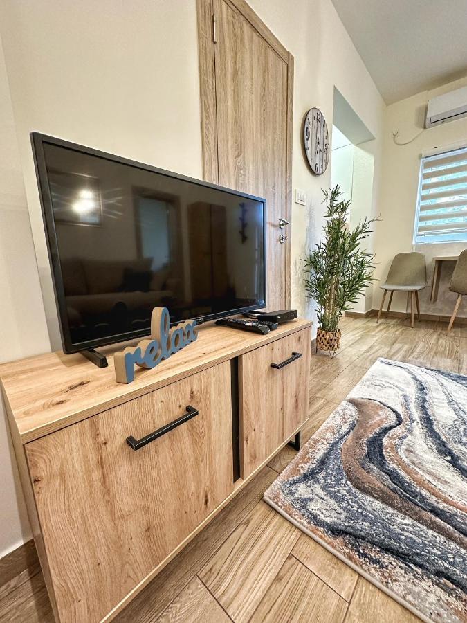 Apartment Aki Kotor Bagian luar foto