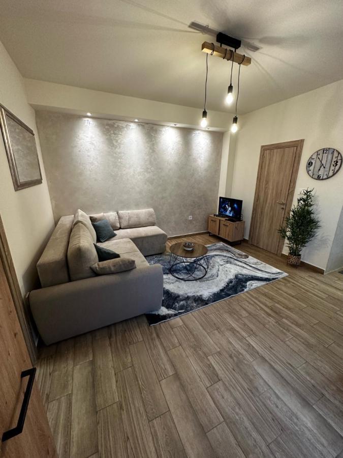 Apartment Aki Kotor Bagian luar foto